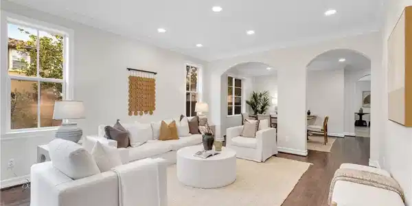 2105 Canyon Circle