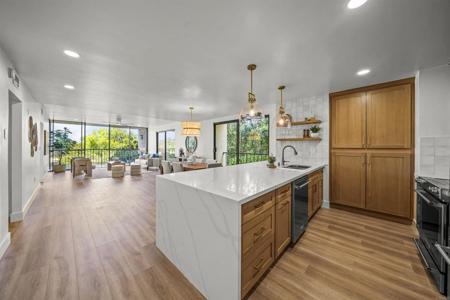 2500 Torrey Pines Road