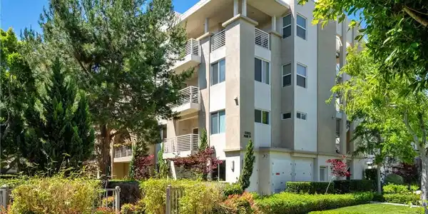 13025 Park Place