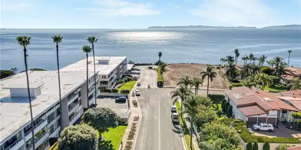 32700 Coastsite Drive