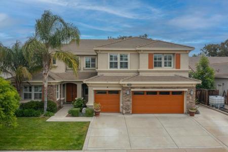 2272 Star Lilly Court
