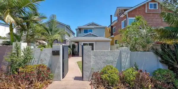369 Alameda Boulevard