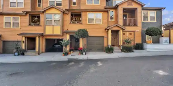6020 Old Quarry Loop