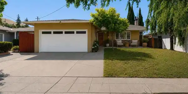 31561 Hugh Way