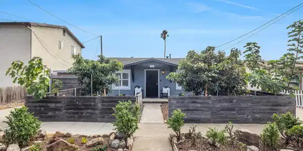 326 W Mission Avenue