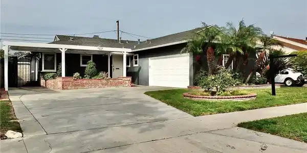 2731 Stanbridge Ave.