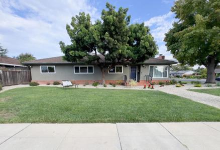 4586 Norris Road
