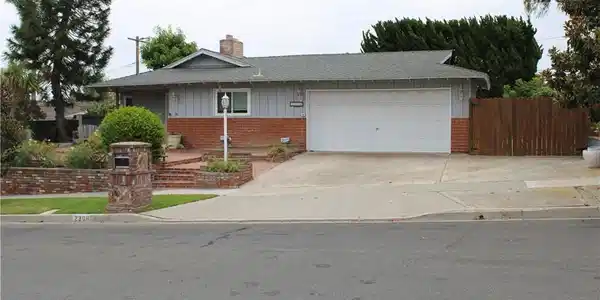 2306 Redlands