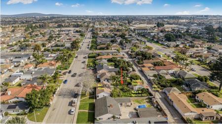 450 W Roderick Avenue