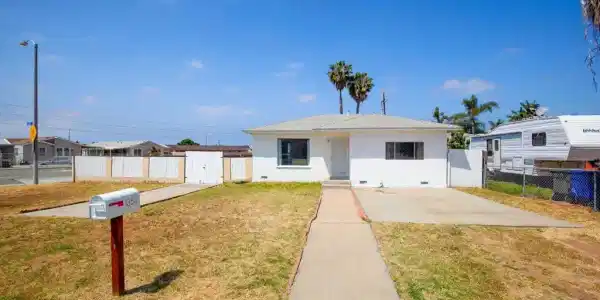 1354 Costa Ave
