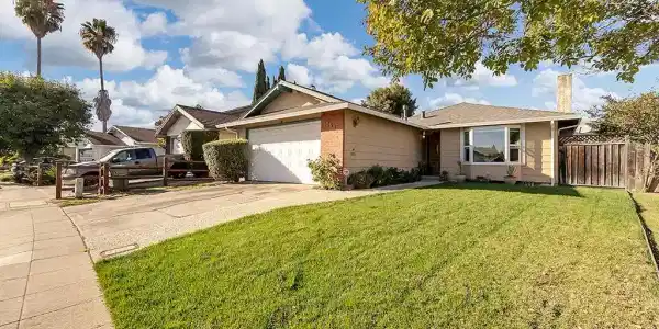 251 W Capitol Avenue