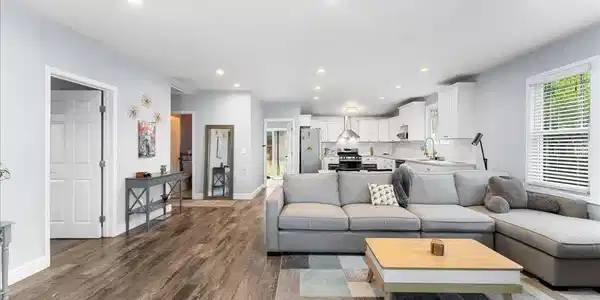2016 104th AVE