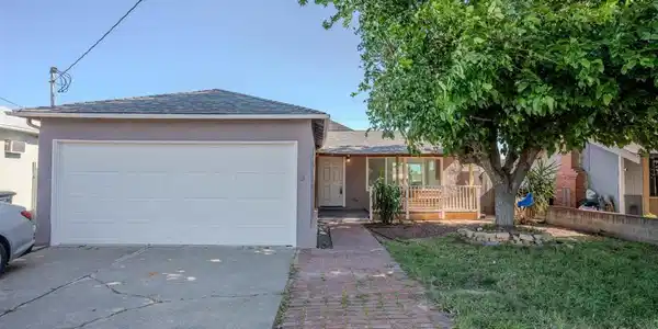 52 Bell Dr