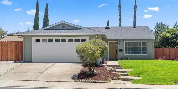 12 Merrimac Pl