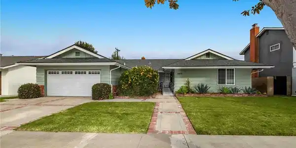 18828 Santa Mariana St