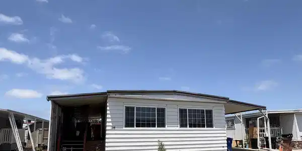 521 Orange Ave