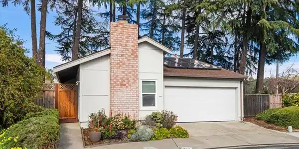 298 Edwin Way