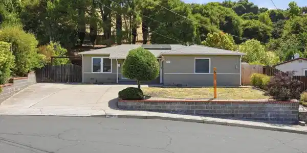 2979 Higuera Ave