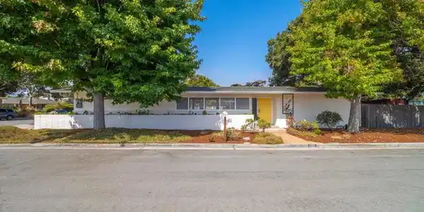 401 Sequoia Avenue