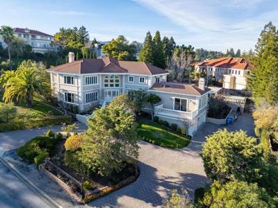 2496 Butternut Drive