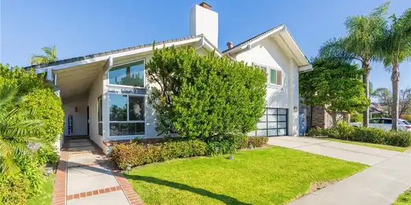 3962 Mistral Drive
