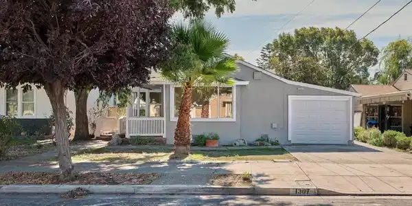 1307 W 8Th St