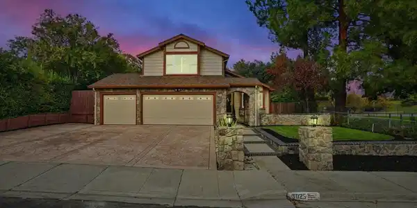 3025 Sunflower Dr