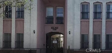 1738 E 4th