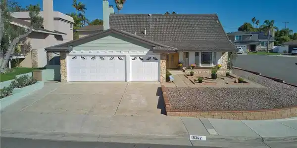 19362 WEYMOUTH Lane