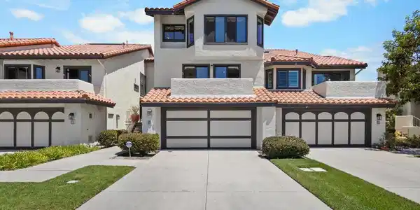 2114 Vina Del Mar