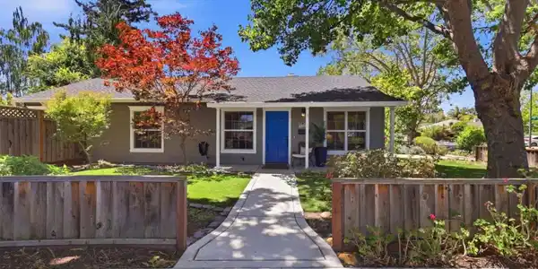 1723 Lenolt Street