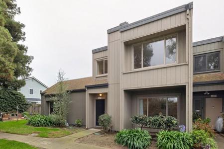 3435 3435 Solomon Ln