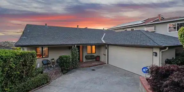 7355 Stockton Ave