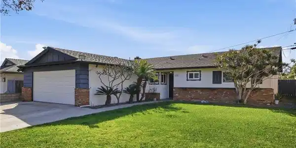 8282 Noble Circle