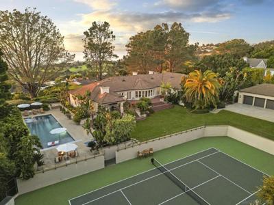 1515 El Camino Del Teatro