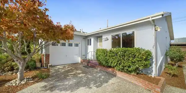1031 Camellia Dr