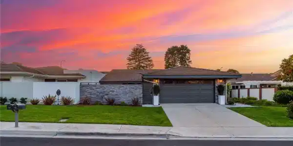 35 Beachcomber Drive