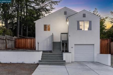 1111 Palm Ave