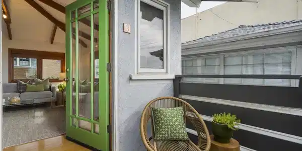 2587 Piedmont Ave