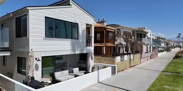 916 E Oceanfront