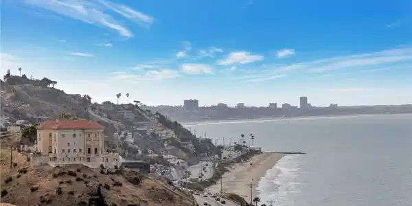 18203 Coastline