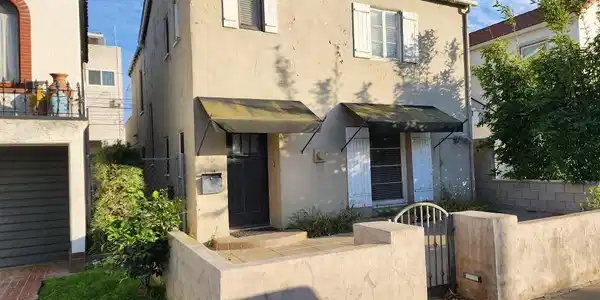 40 Claremont Avenue