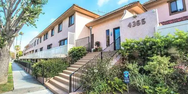 4365 Mclaughlin Avenue