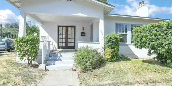 1634 Alhambra Ave