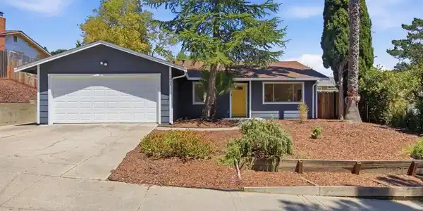 2609 Mendocino DR