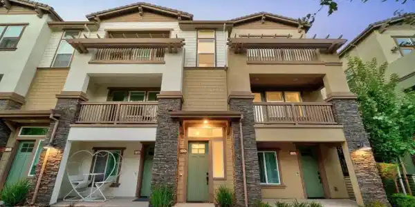 47252 Mission Falls Ct