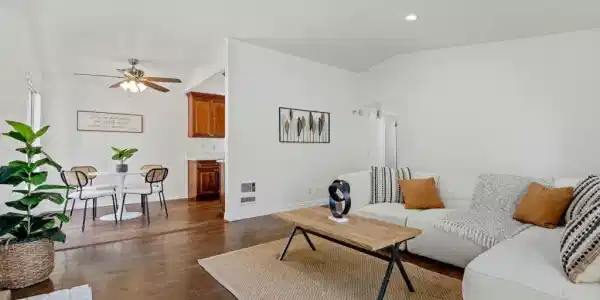 5117 Jefferson Square