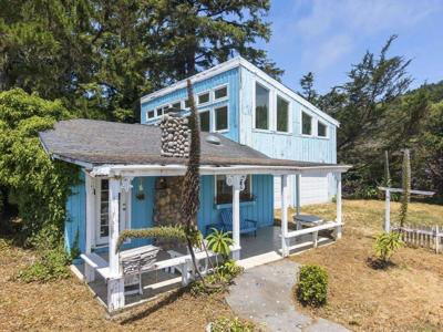 101 Salmon Harbor Rd