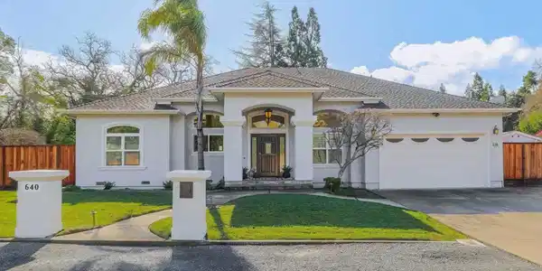 640 640 Brackman Lane