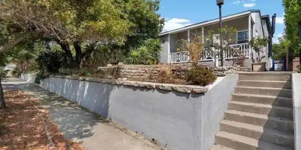 3452 Moore Street